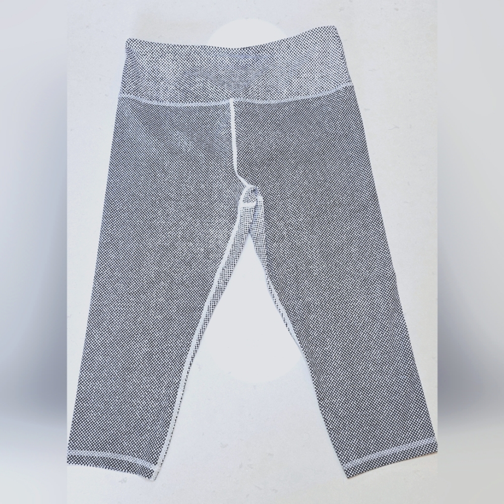 ⚪️🏁⚫️ ZYIA Active RACER Light N Tight Black White Checked Crop Leggings 8 10